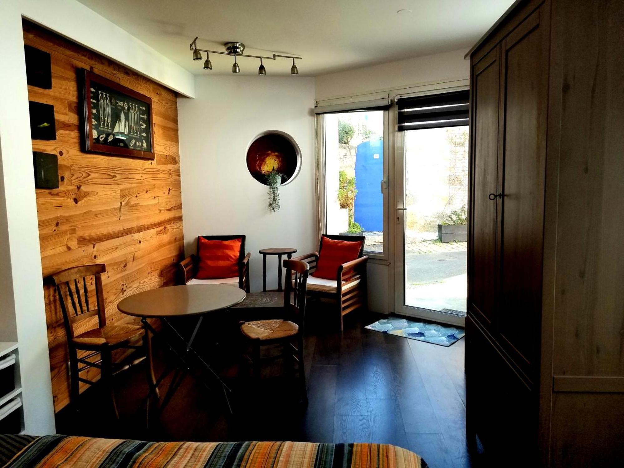 Apartment D'artiste 50m De La *